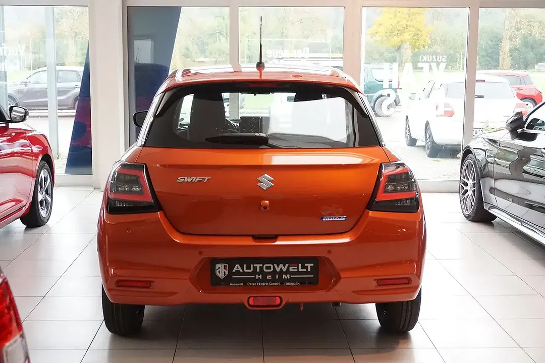 Suzuki Swift - Thumbnail 4
