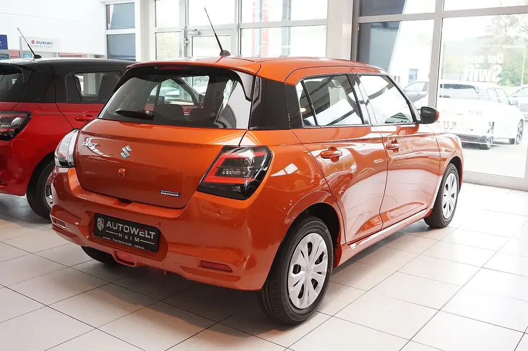 Suzuki Swift - Thumbnail 5
