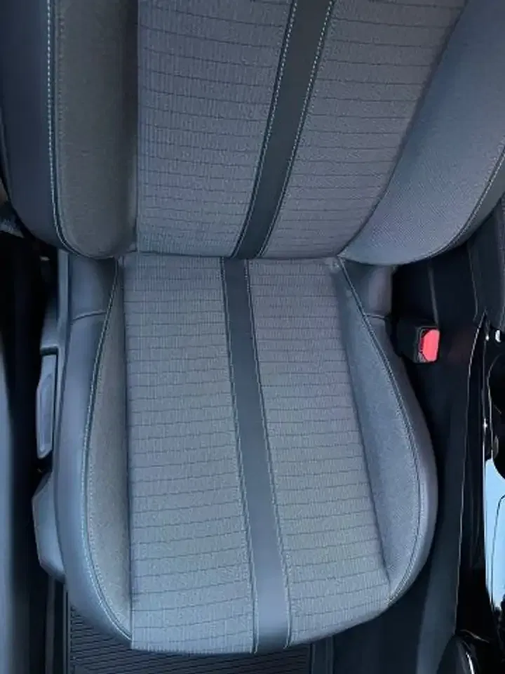 Peugeot 2008 - Thumbnail 11