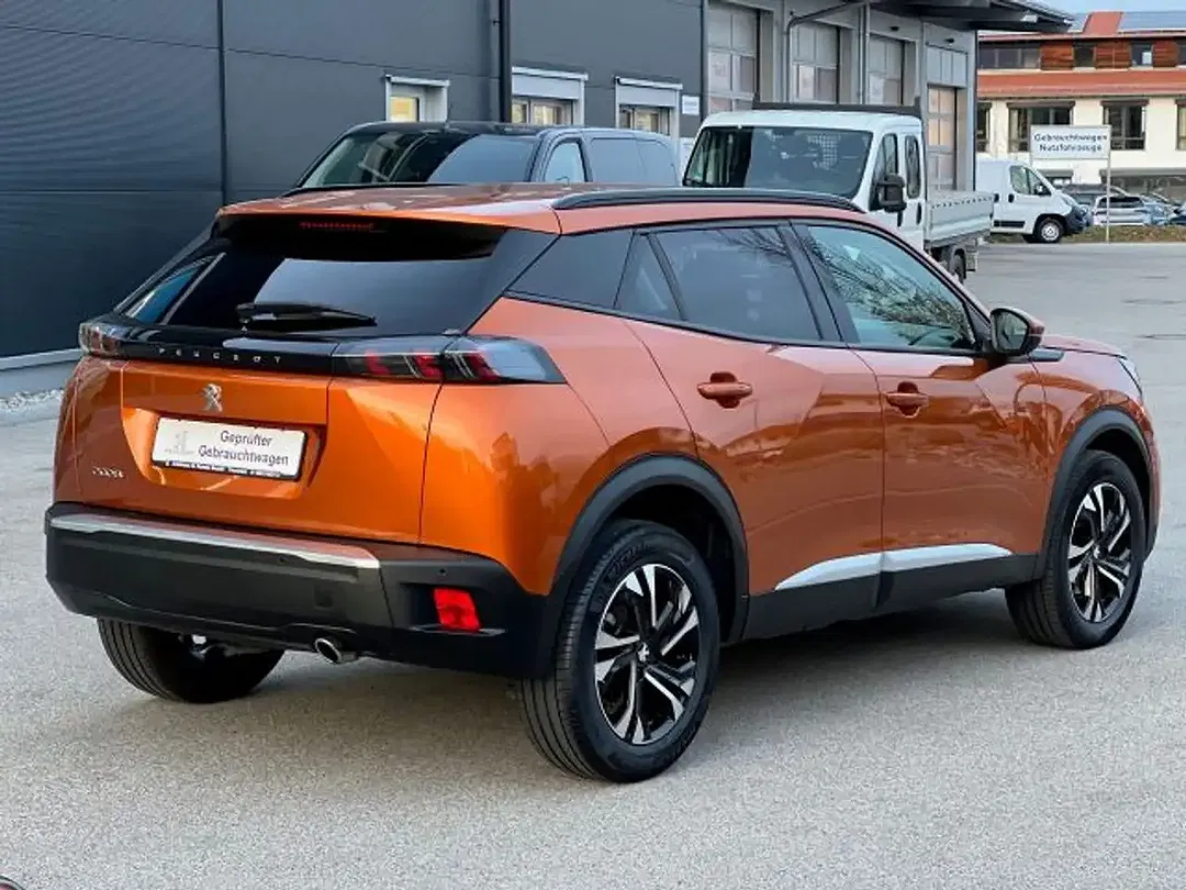 Peugeot 2008 - Thumbnail 4