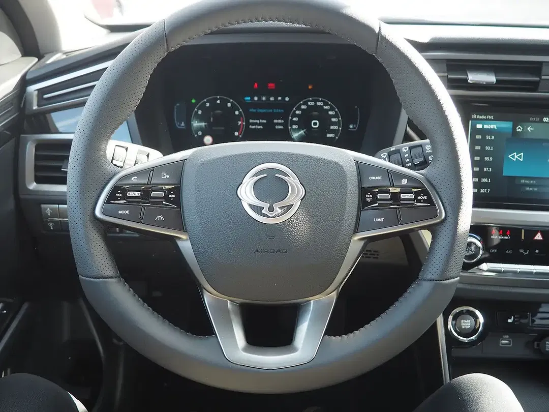 KGM Korando - Thumbnail 10