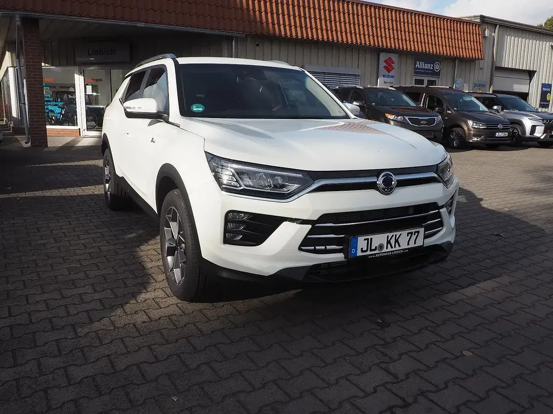 KGM Korando - Thumbnail 2