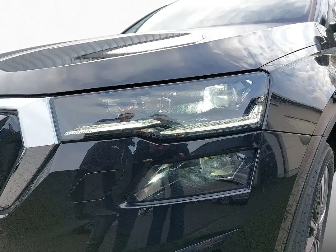 Skoda Karoq - Thumbnail 7