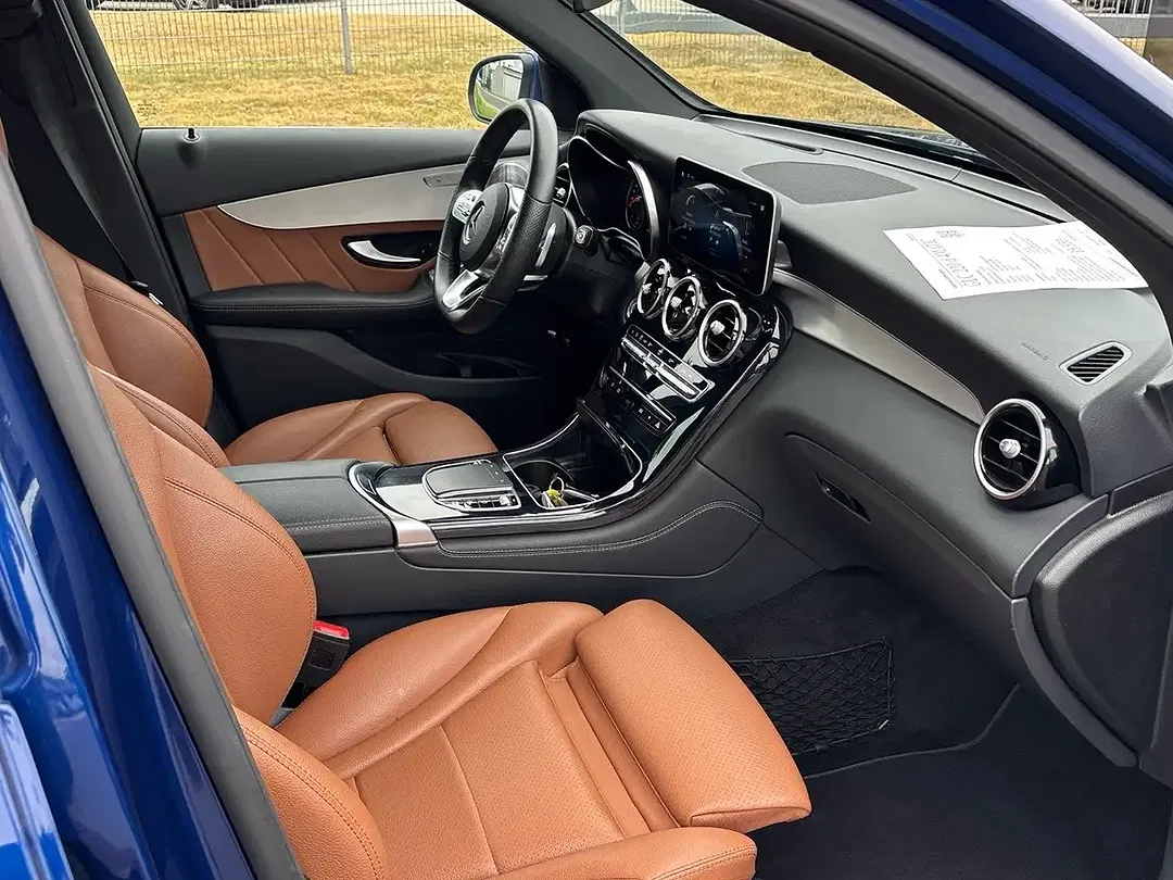 Mercedes-Benz GLC 220 - Thumbnail 13