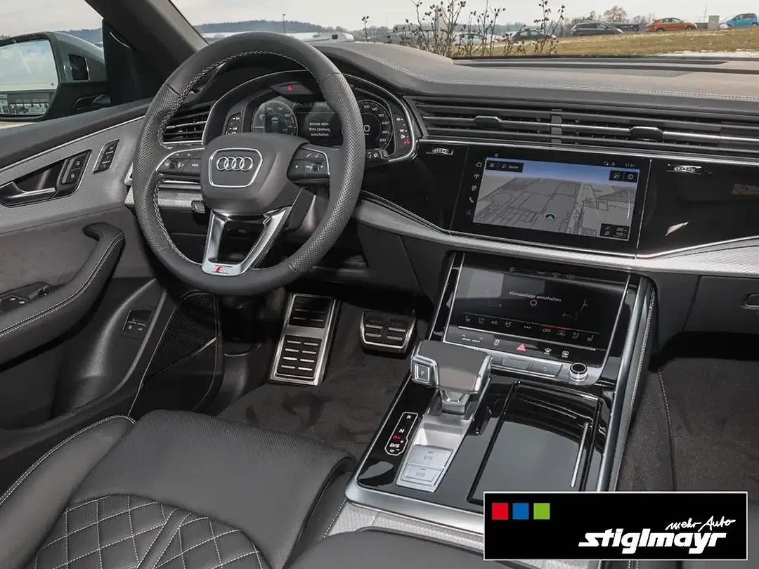 Audi Q8 - Thumbnail 3