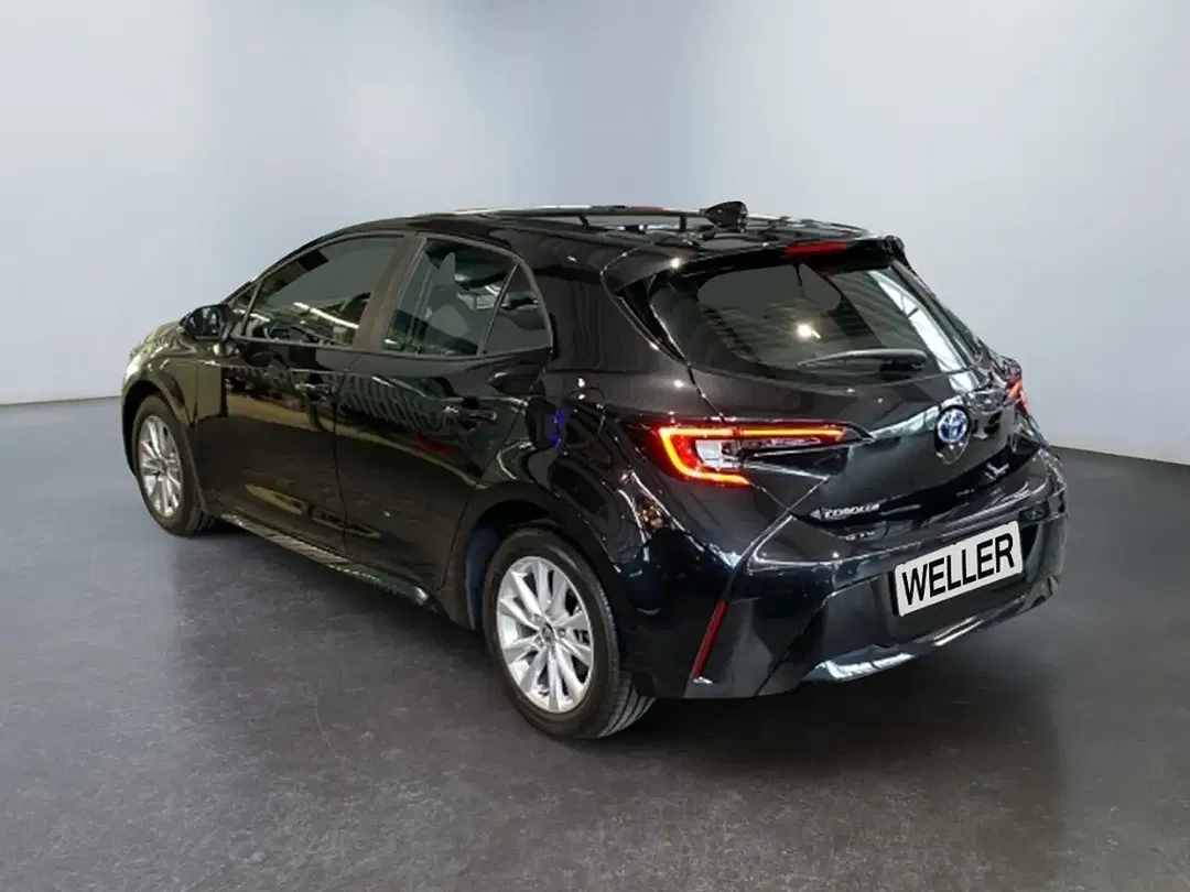 Toyota Corolla - Thumbnail 13
