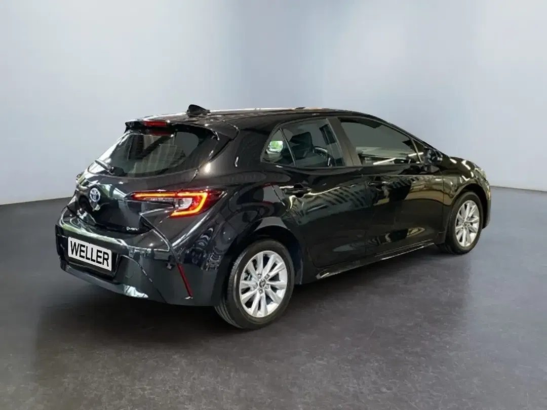 Toyota Corolla - Thumbnail 3