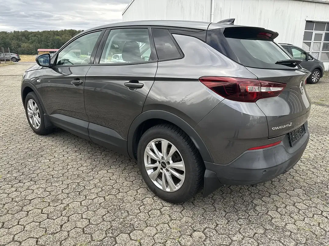 Opel Grandland X - Thumbnail 3