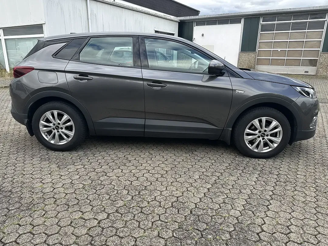Opel Grandland X - Thumbnail 6