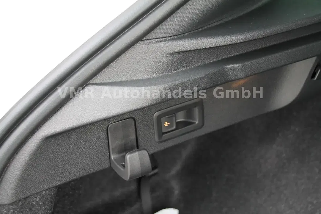 Skoda Scala - Thumbnail 10