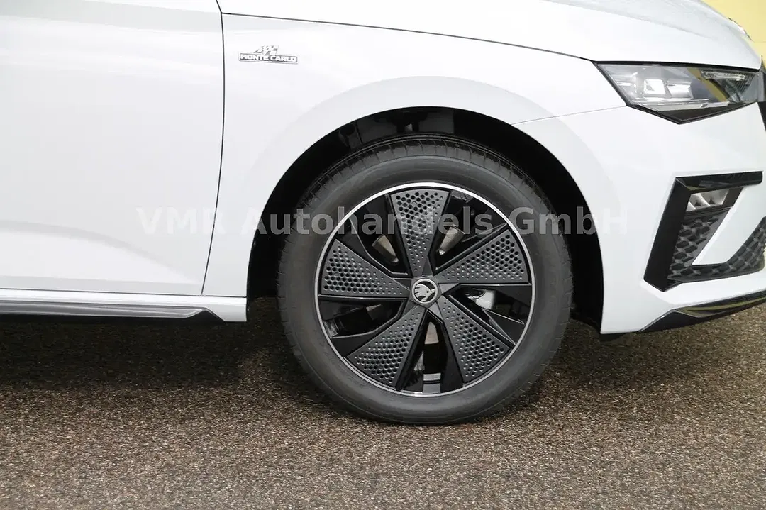 Skoda Scala - Thumbnail 8