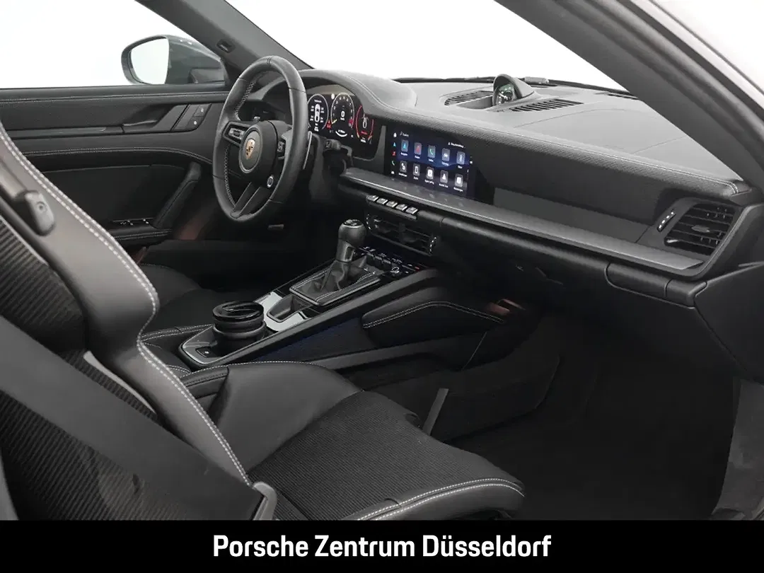 Porsche 992 - Thumbnail 11