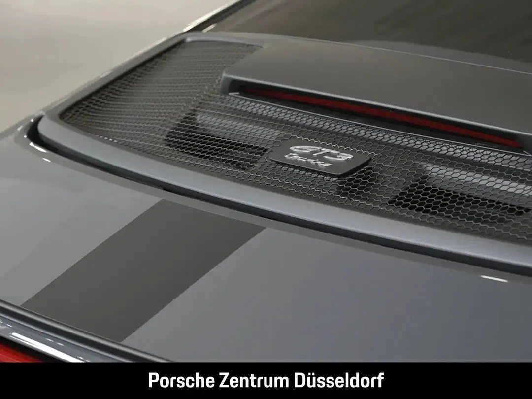 Porsche 992 - Thumbnail 13