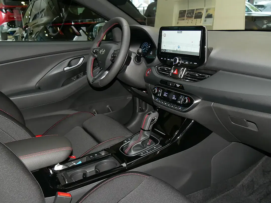 Hyundai i30 - Thumbnail 4