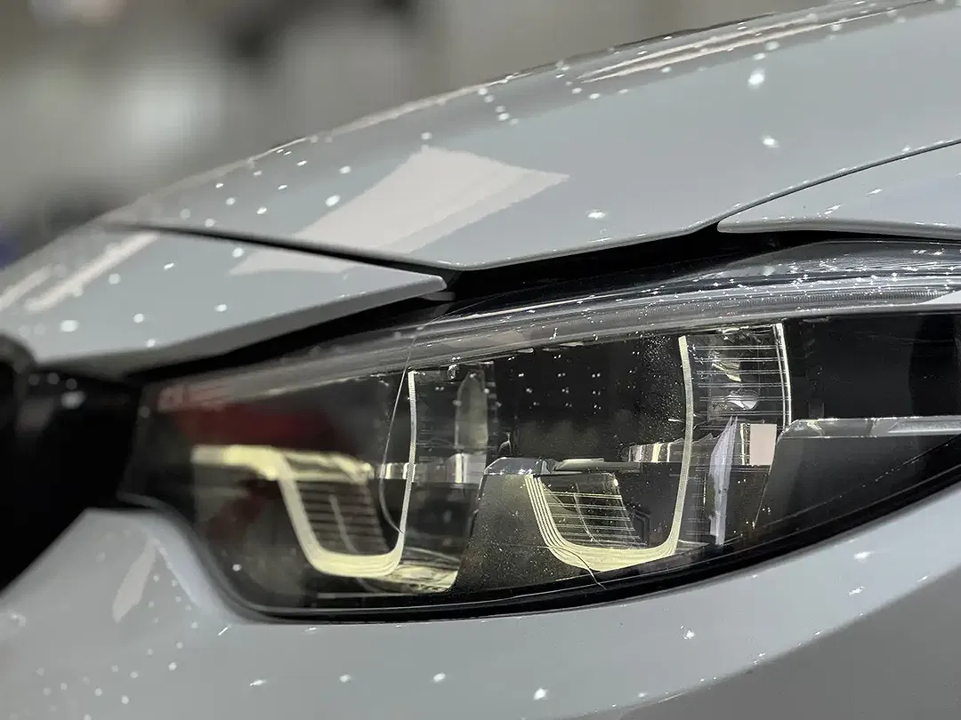 BMW M4 - Thumbnail 9