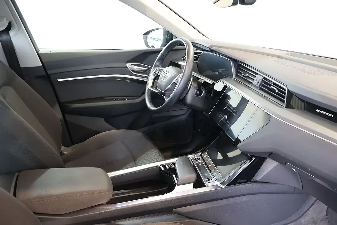 Audi e-tron - Thumbnail 14