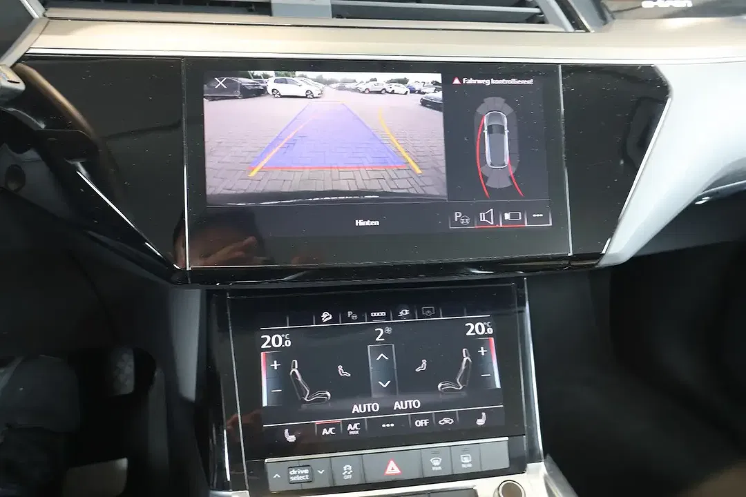 Audi e-tron - Thumbnail 9