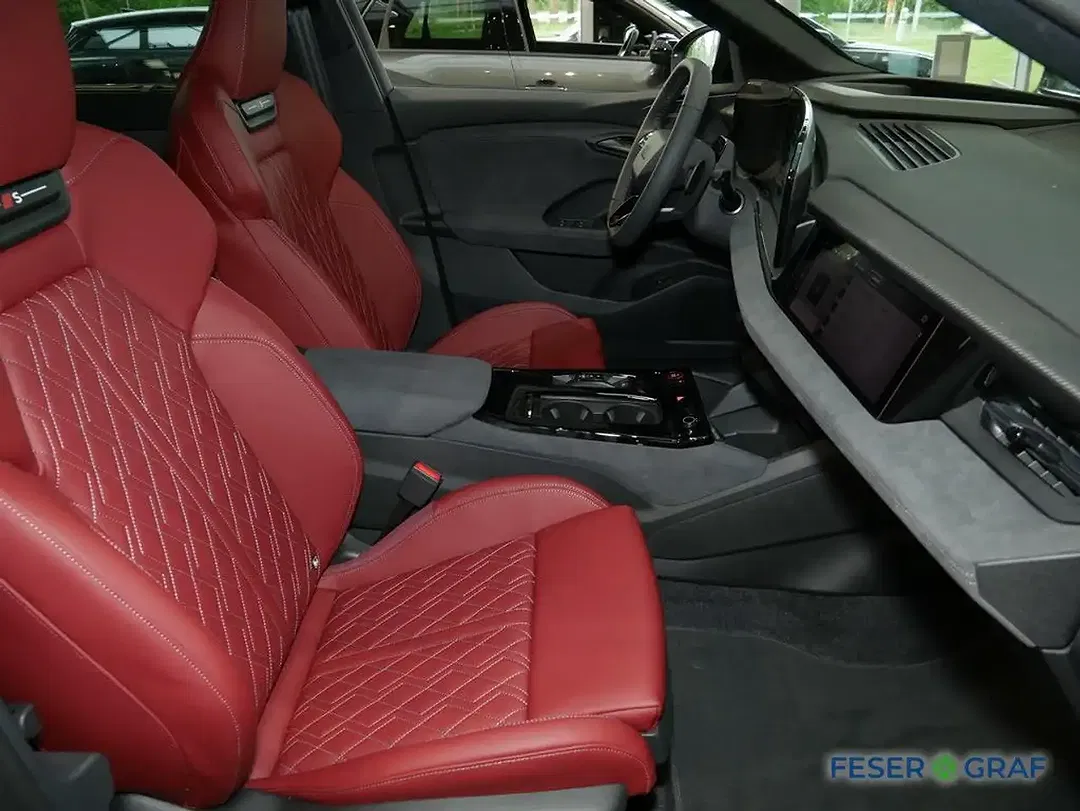 Audi SQ6 e-tron - Thumbnail 3