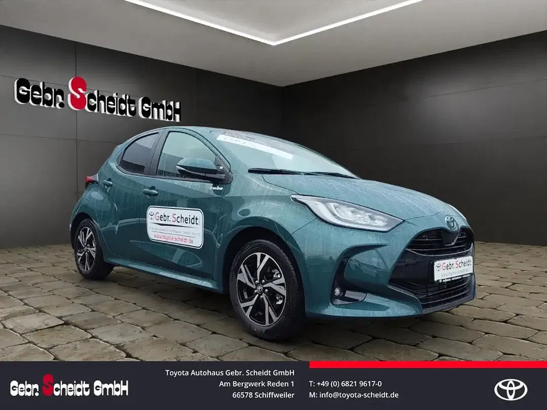Toyota Yaris - Thumbnail 6