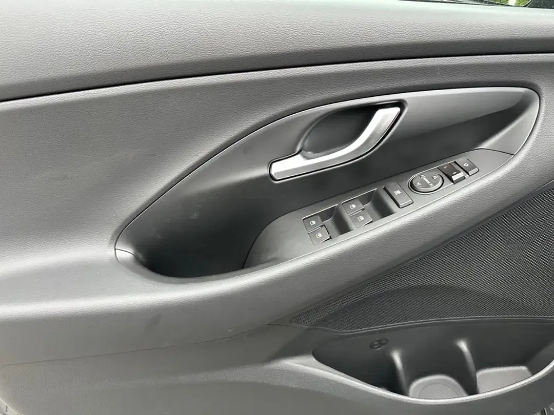 Hyundai i30 - Thumbnail 15