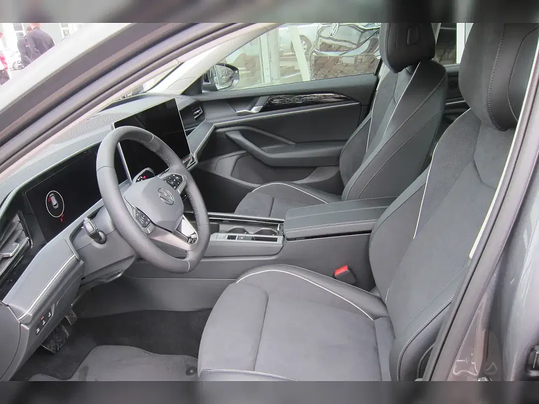Volkswagen Passat Variant - Thumbnail 11