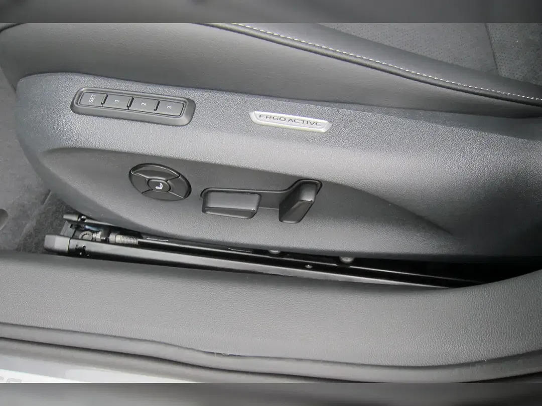 Volkswagen Passat Variant - Thumbnail 12