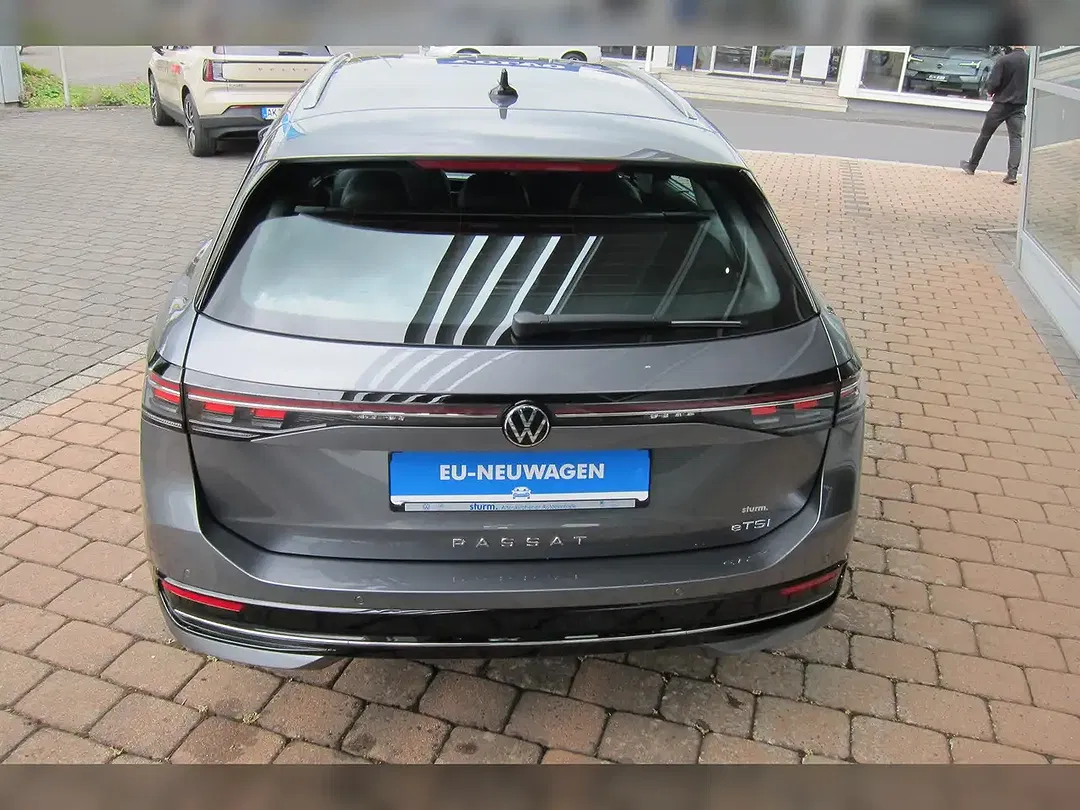 Volkswagen Passat Variant - Thumbnail 6