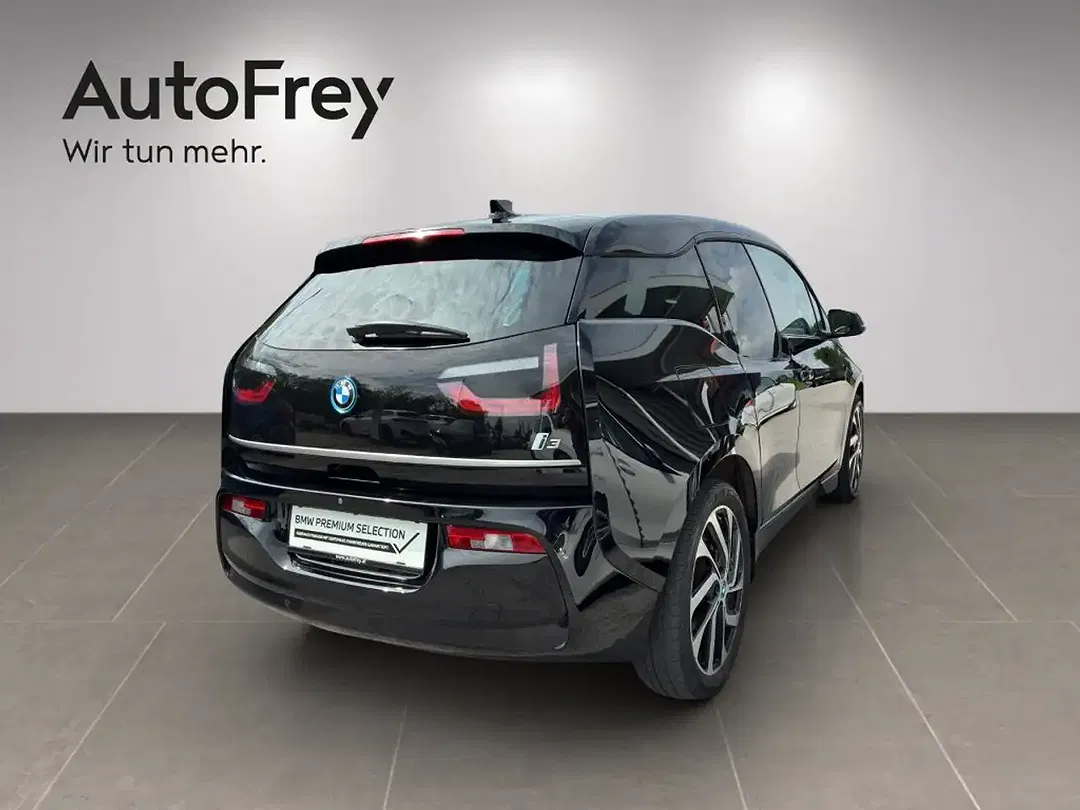 BMW i3 - Thumbnail 2