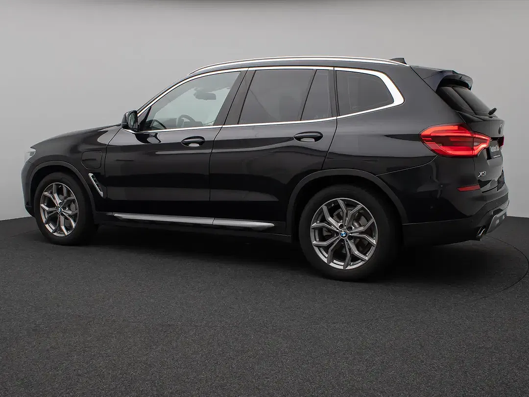BMW X3 - Thumbnail 9