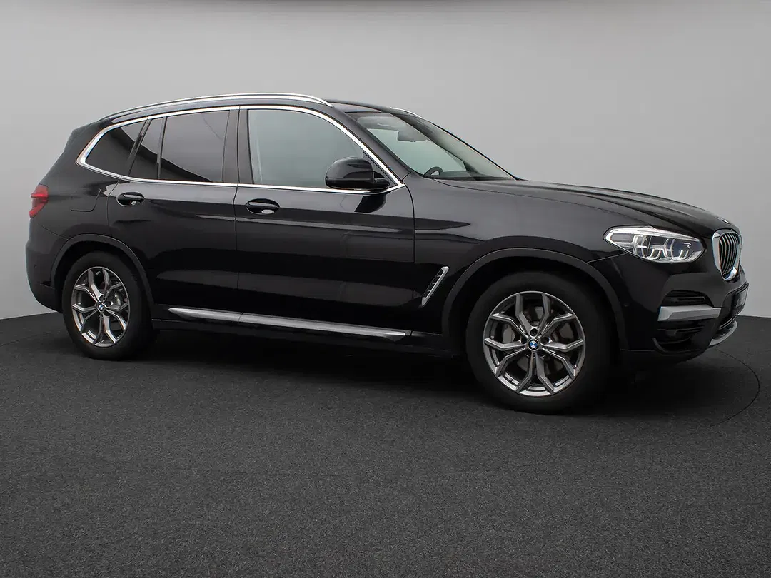 BMW X3 - Thumbnail 3
