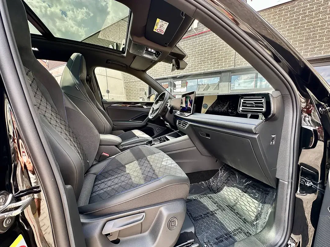 Volkswagen Tiguan - Thumbnail 10