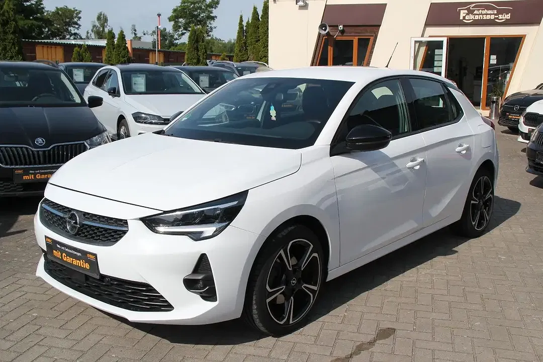 Opel Corsa - Thumbnail 1