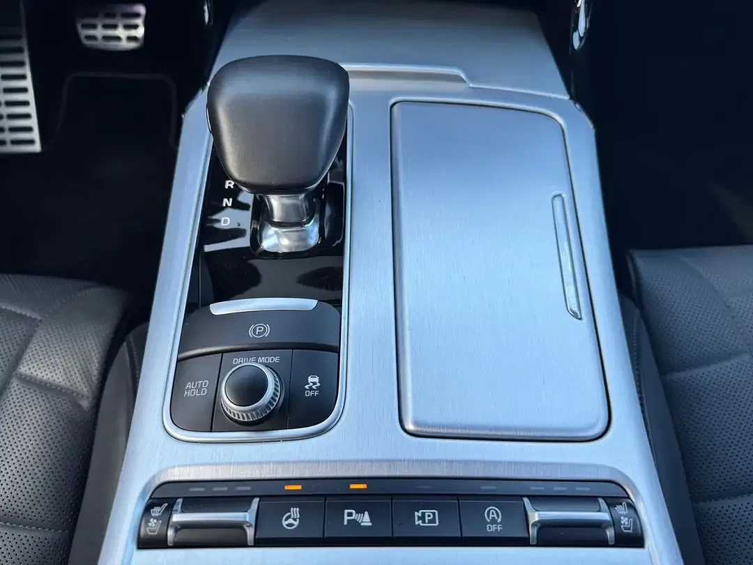 Kia Stinger - Thumbnail 13