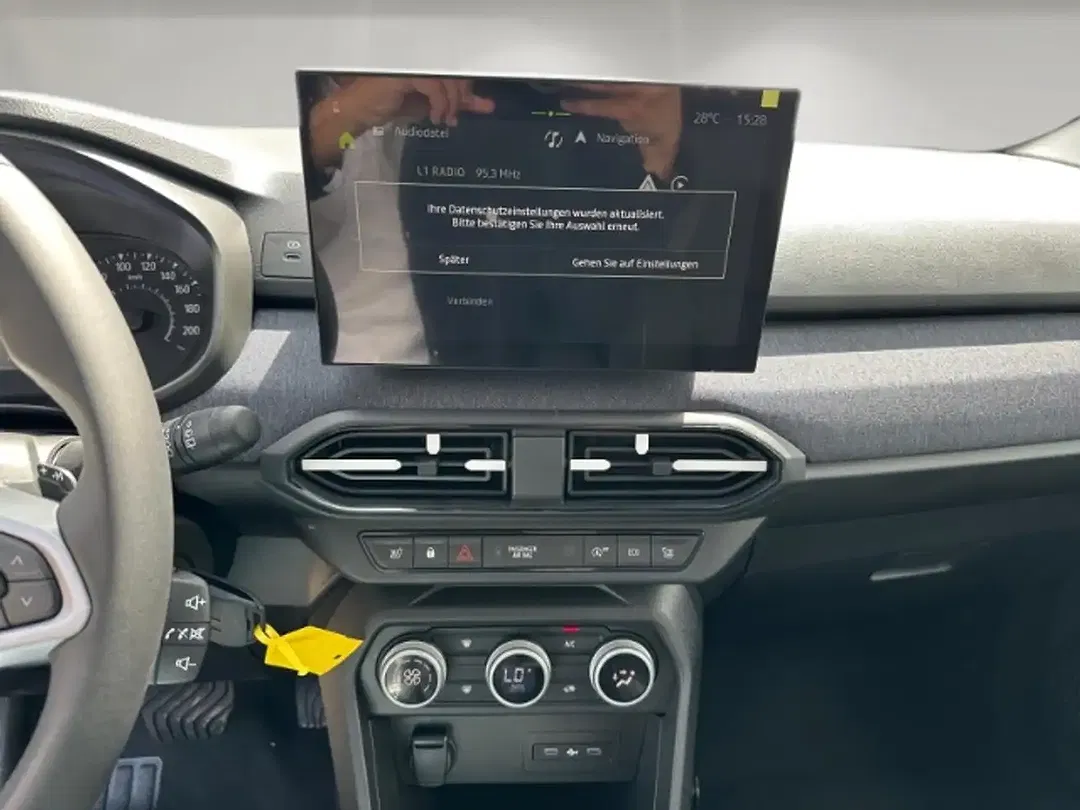 Dacia Sandero - Thumbnail 9
