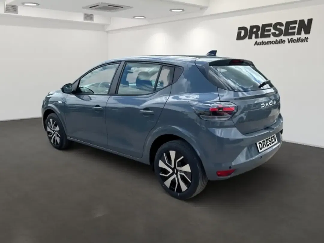 Dacia Sandero - Thumbnail 4
