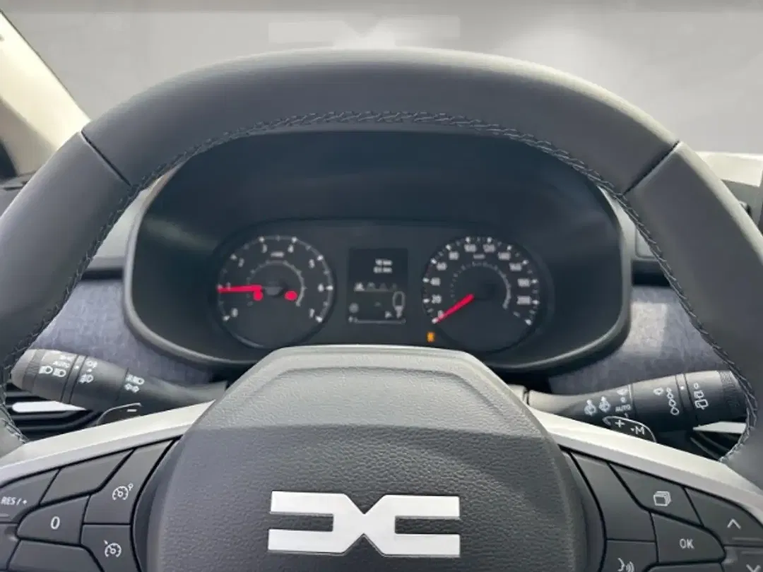 Dacia Sandero - Thumbnail 8