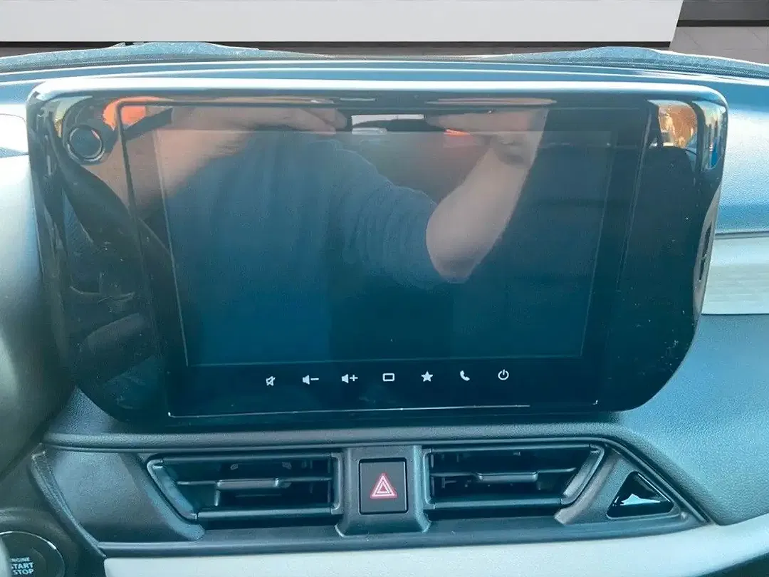 Suzuki Swift - Thumbnail 13