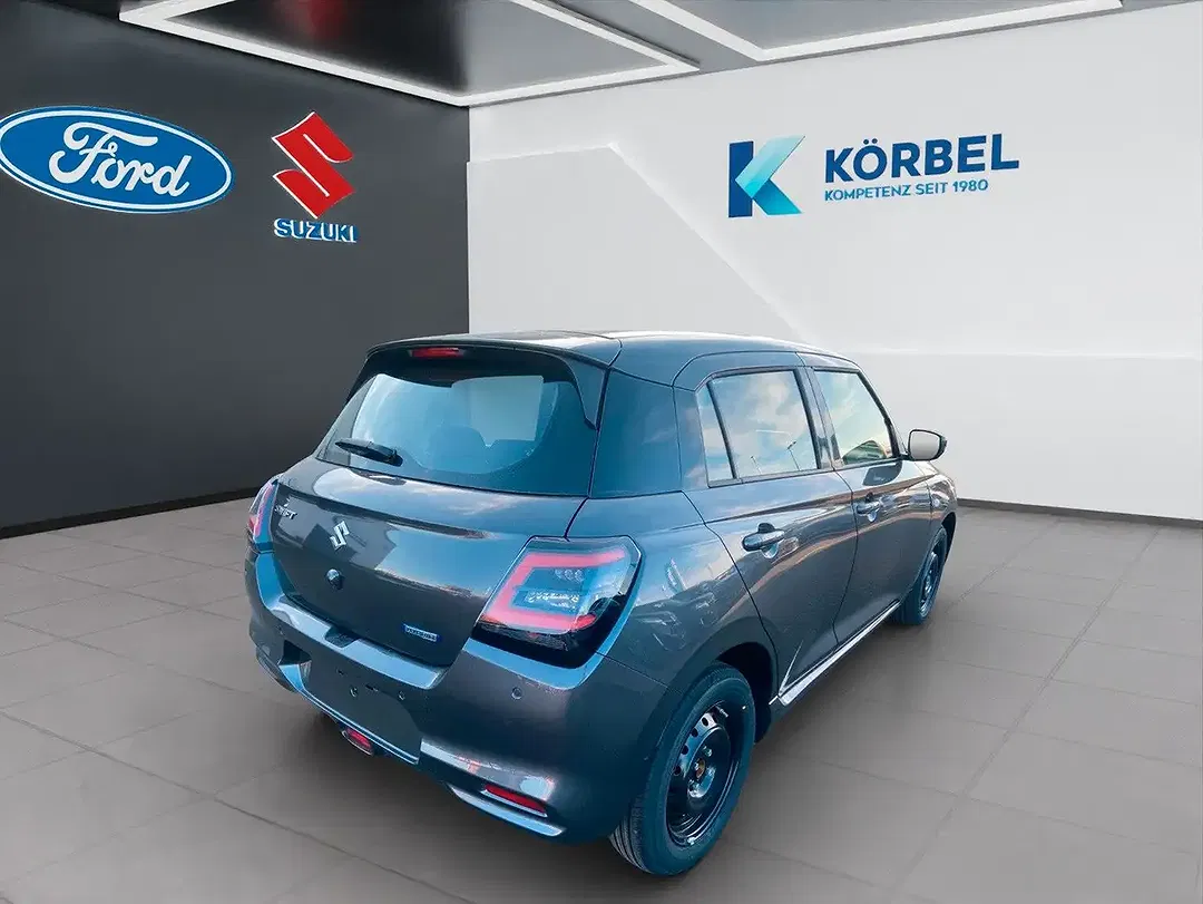 Suzuki Swift - Thumbnail 4