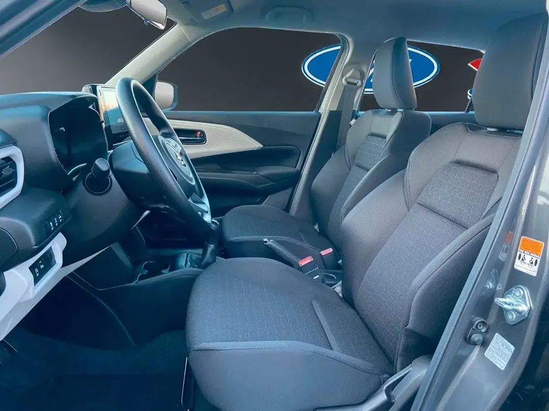 Suzuki Swift - Thumbnail 8