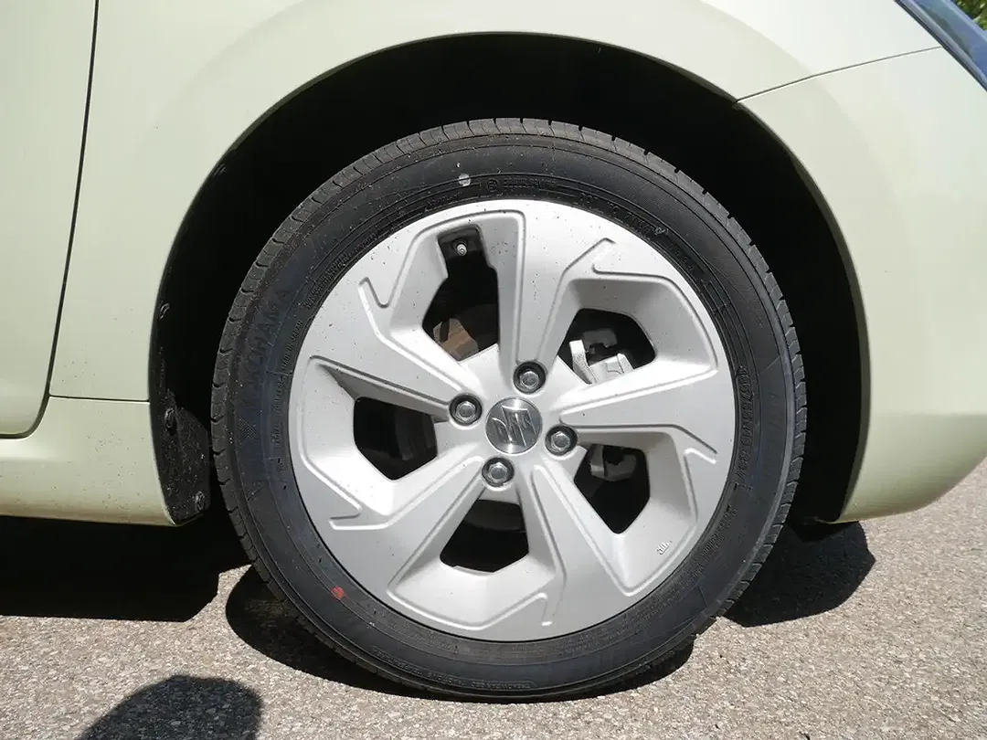 Suzuki Swift - Thumbnail 7