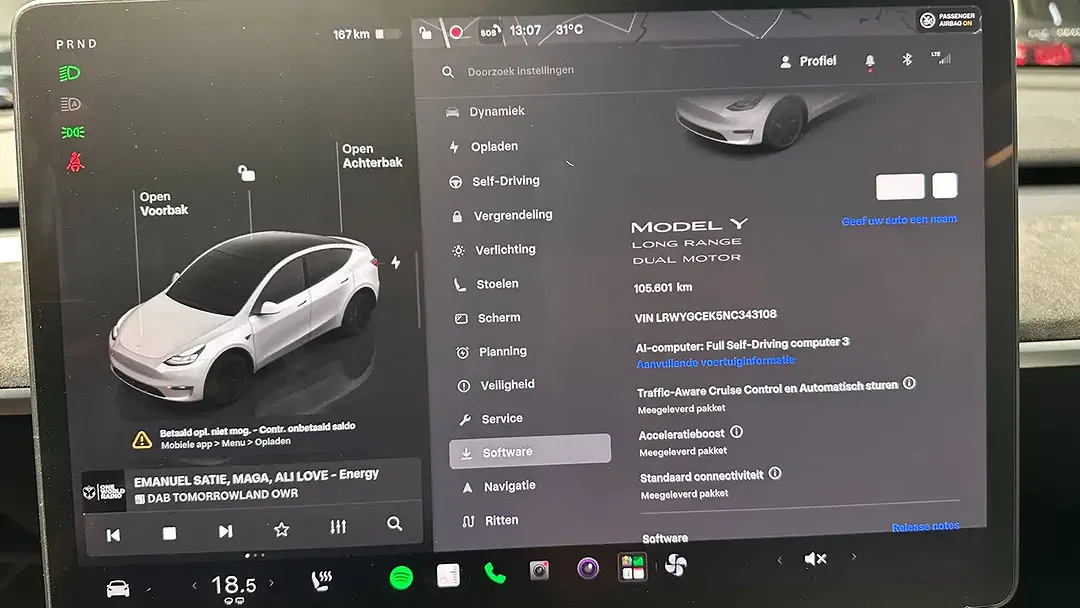 Tesla Model Y - Thumbnail 10