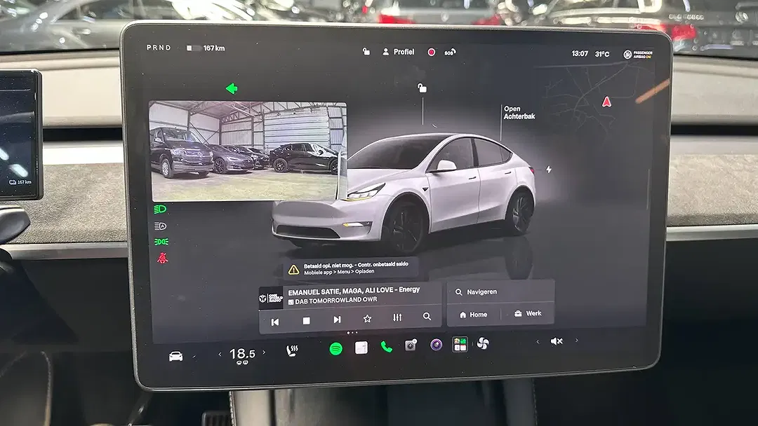 Tesla Model Y - Thumbnail 13