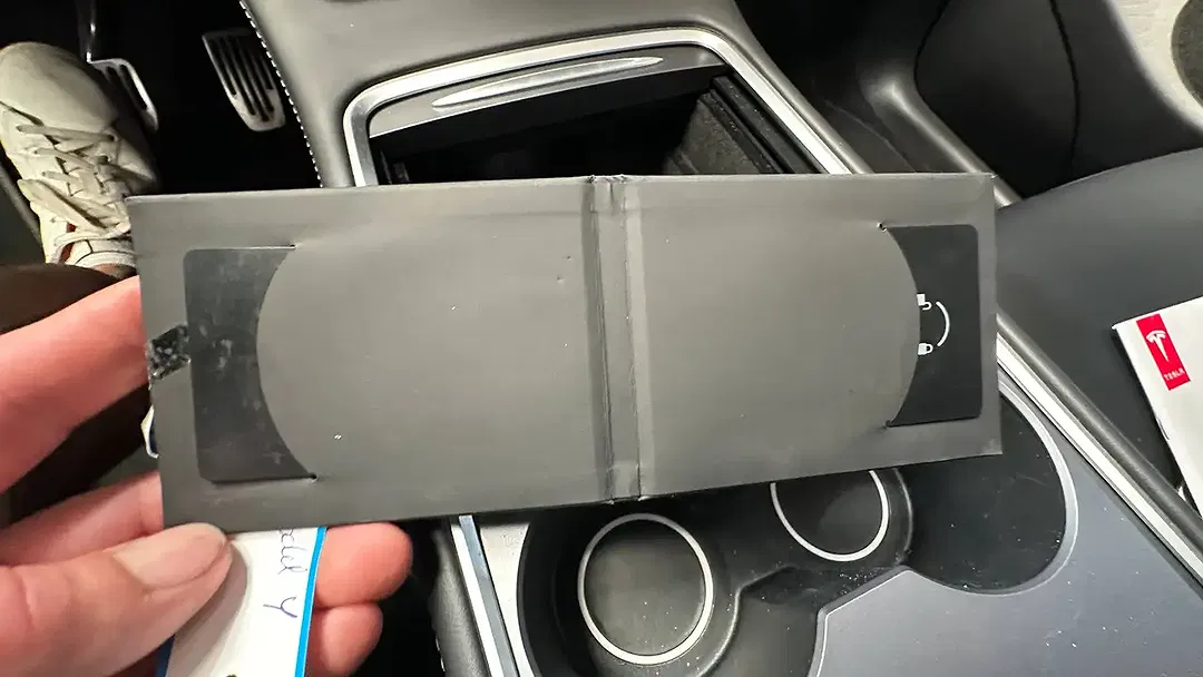 Tesla Model Y - Thumbnail 15
