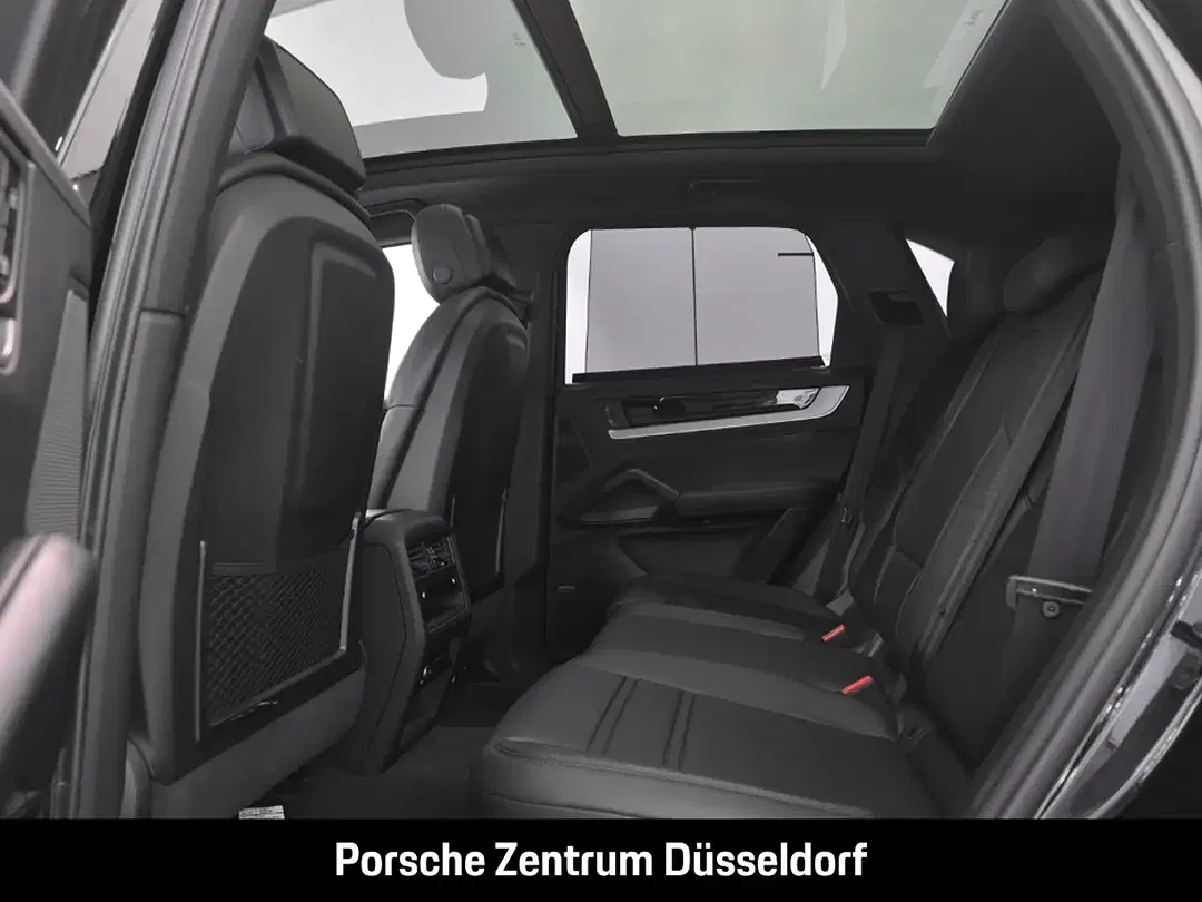 Porsche Cayenne - Thumbnail 13
