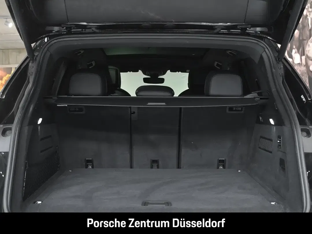 Porsche Cayenne - Thumbnail 9