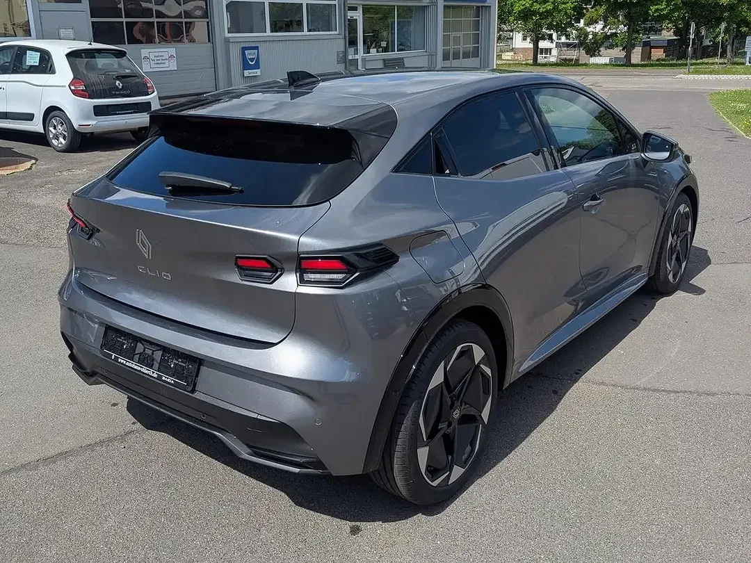 Renault Clio - Thumbnail 4