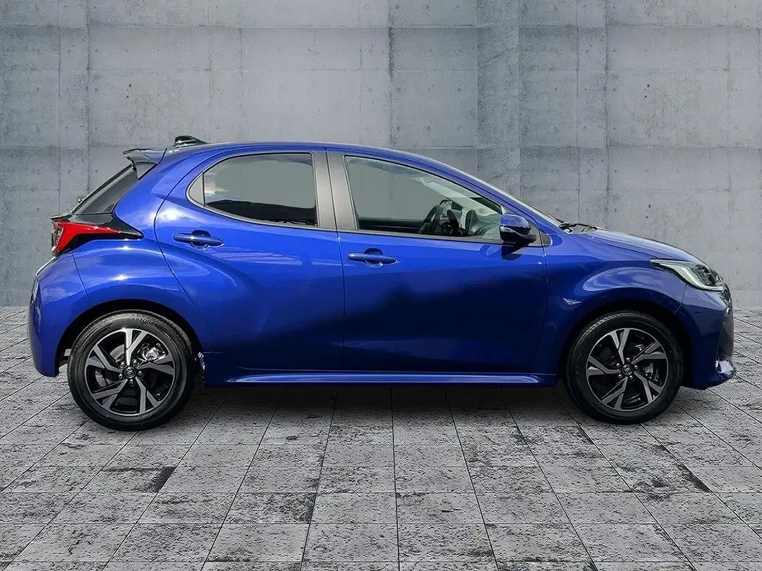 Toyota Yaris - Thumbnail 7