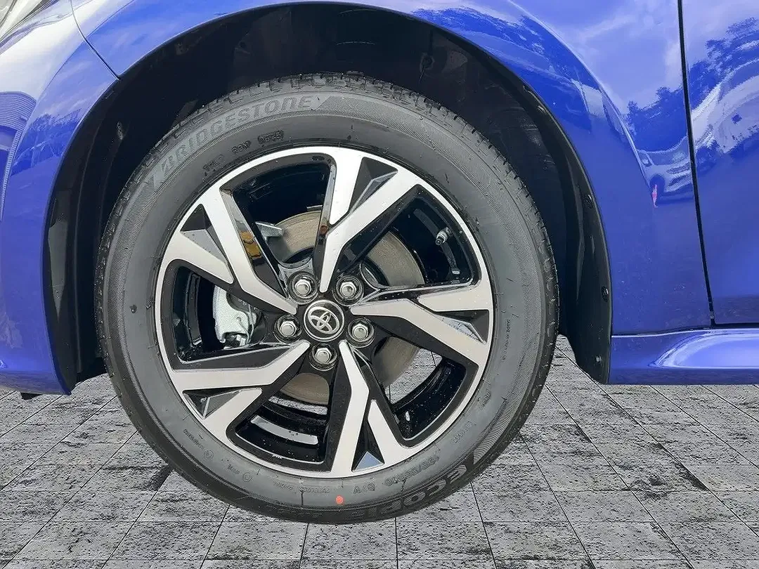 Toyota Yaris - Thumbnail 8