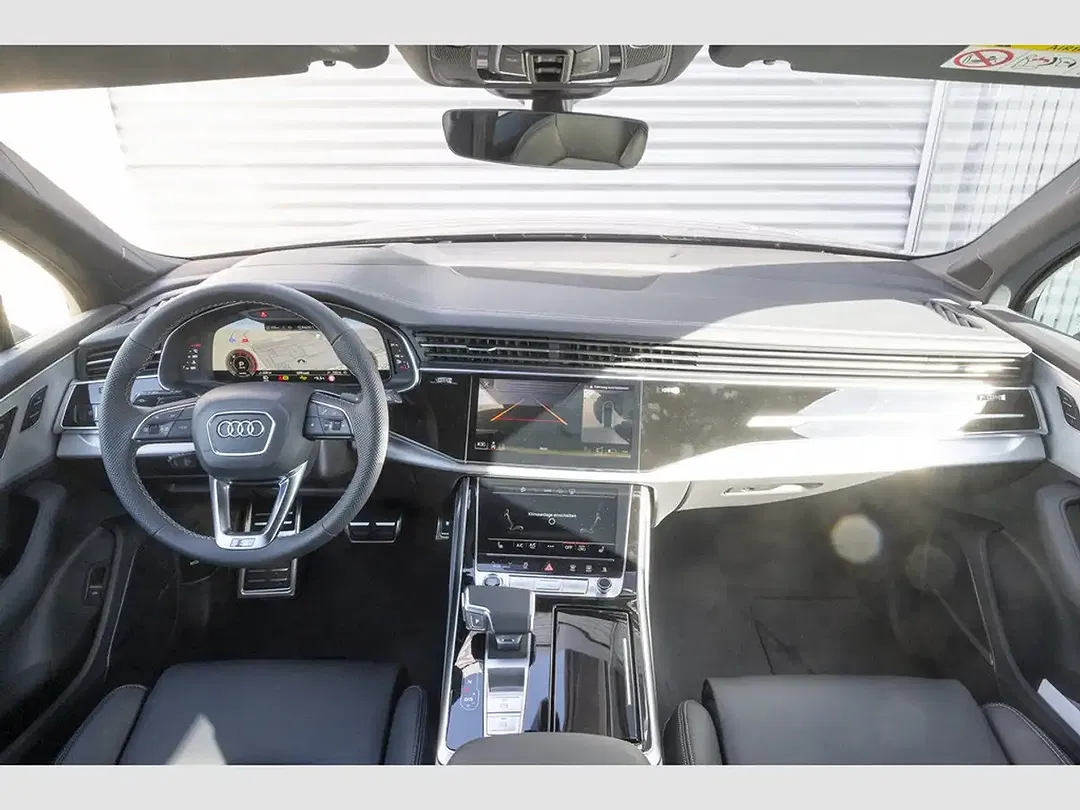 Audi Q7 - Thumbnail 11
