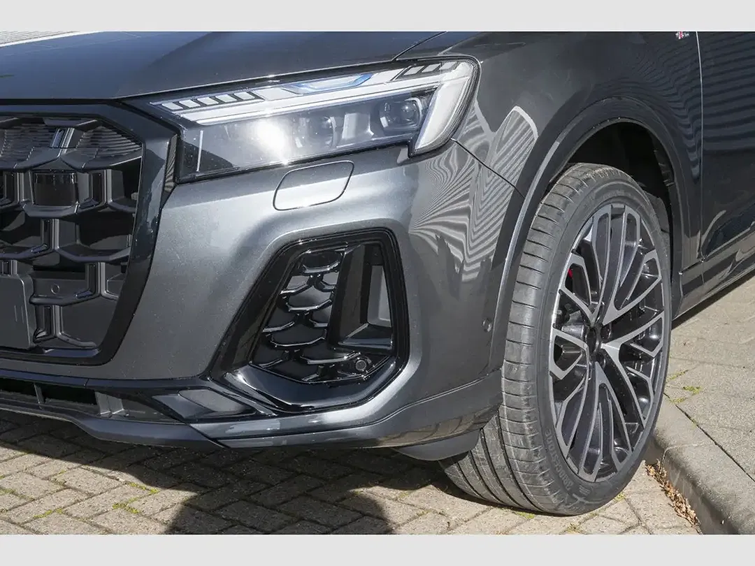 Audi Q7 - Thumbnail 5